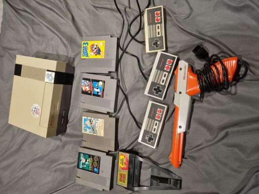 NES Collection! (3 controllers, 2 ports)